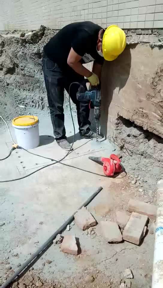 贵港新旧混凝土植筋连接加固